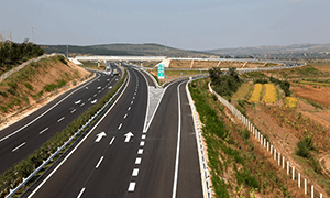 四川联兴建筑工程 深耕公路工程建筑，筑就川蜀通途