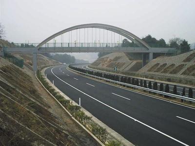 湖南建工交通建设 筑就三湘坦途，精品工程典范——常张高速公路